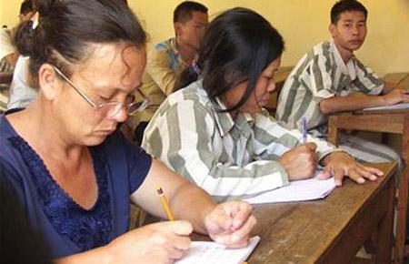 175 phạm nhân được giảm án, tha tù nhân dịp 30/4 và 1/5