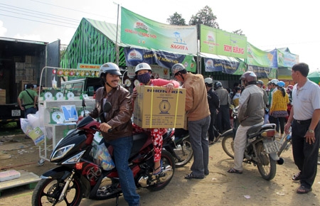 tranh thu mua can ve can ca phe