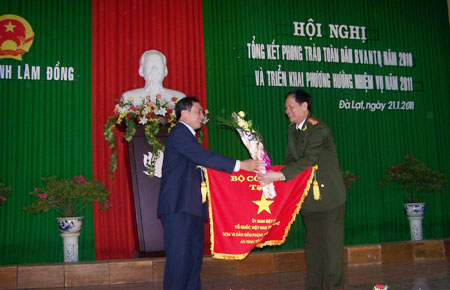 Chung tay phòng chống tội phạm