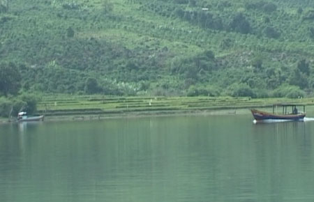 Một ngày trên hồ chứa nước Ka La