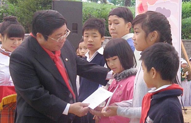 Phát động Tháng hành động vì trẻ em và khai mạc hoạt động hè năm 2011