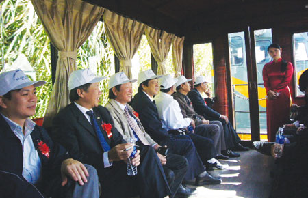 Du lịch trên tàu hỏa cổ