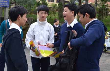 Hơn 20 ngàn học sinh thi tuyển vào lớp 10 công lập