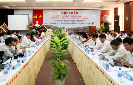 Báo Đảng khu vực Miền Trung và Tây Nguyên cùng hướng về biên giới, biển đảo