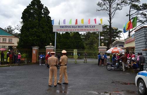 Đại học Đà Lạt: Ngày thi tuyển sinh đầu tiên kết thúc tốt đẹp