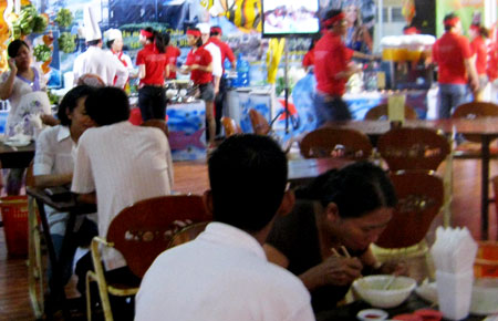 Một góc lễ hội ẩm thực
