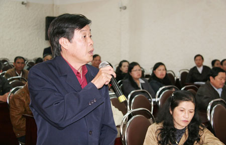 Đại biểu HĐND tỉnh tiếp xúc cử tri chuẩn bị cho kỳ họp thứ 2
