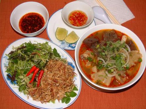 Bún bò Huế - Đà Lạt...