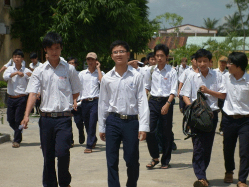 Yêu cầu kiểm tra tỉ lệ tốt nghiệp bất thường