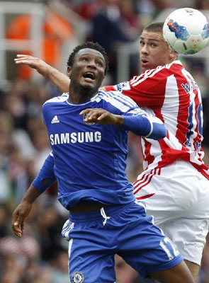 Cha của John Mikel Obi bị bắt cóc ở Nigeria