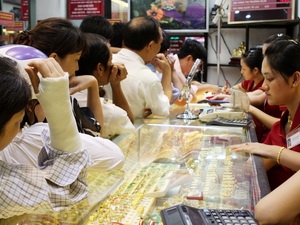 Vàng tăng thêm 600.000 đồng mỗi lượng