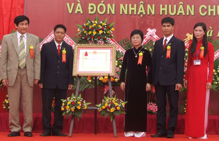 Trung tâm Lưu trữ quốc gia IV: Kỷ niệm 5 năm thành lập và đón nhận Huân chương Lao động hạng Ba