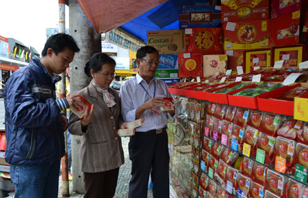Thu hồi, tiêu hủy lô bánh dẻo Kinh Đô không đạt tiêu chuẩn về cảm quan