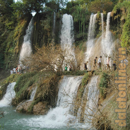 Thác Dải yếm