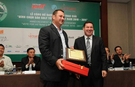 CLB Golf Đà Nẵng nhận hai giải thưởng do tạp chí Golf Việt Nam trao tặng