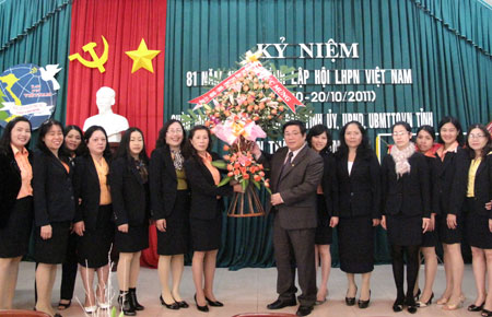 Lãnh đạo tỉnh chúc mừng Ngày Phụ nữ Việt Nam (20/10)