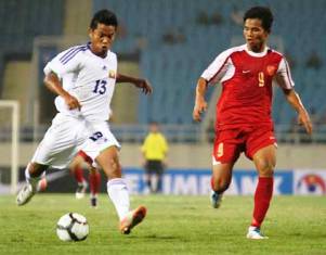 Thắng chật vật Lào, U23 Việt Nam âu lo bước vào bán kết