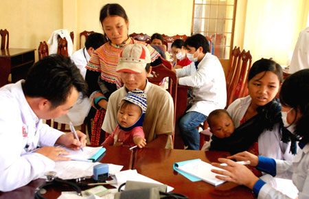 Bùng nổ “thừa nam, thiếu nữ”
