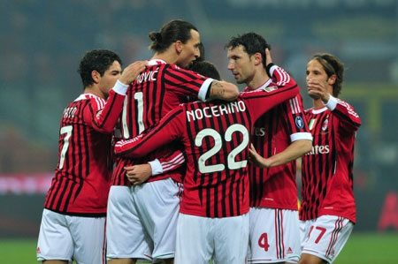 AC Milan đối mặt &quot;khúc cua nguy hiểm&quot;