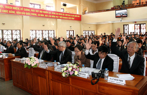Bế mạc Kỳ họp thứ 3, HĐND tỉnh khóa VIII: Thông qua các Nghị quyết và bầu bổ sung Phó Chủ tịch UBND tỉnh