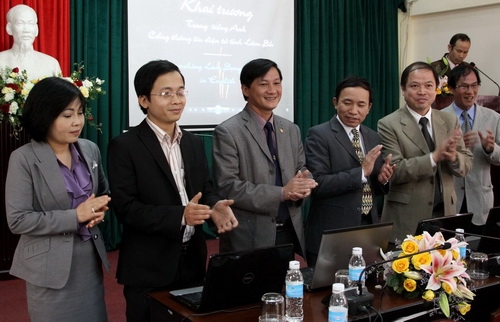 Trang thông tin điện tử tỉnh Lâm Đồng đã có phiên bản tiếng Anh