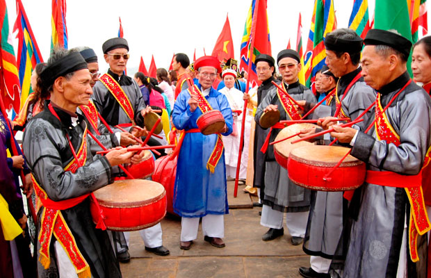 Đặc sắc Hội Ba Dân