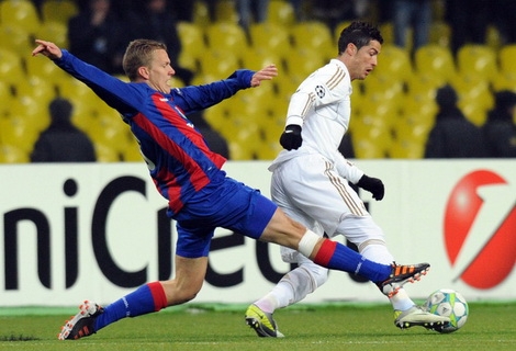 Real Madrid &quot;cóng chân&quot; ở xứ Bạch Dương