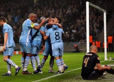 Đại thắng Porto, Man City ghi danh vào tứ kết