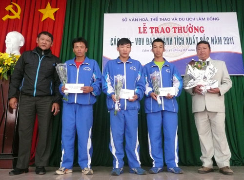 Cần đầu tư dài hơi cho điền kinh Lâm Đồng