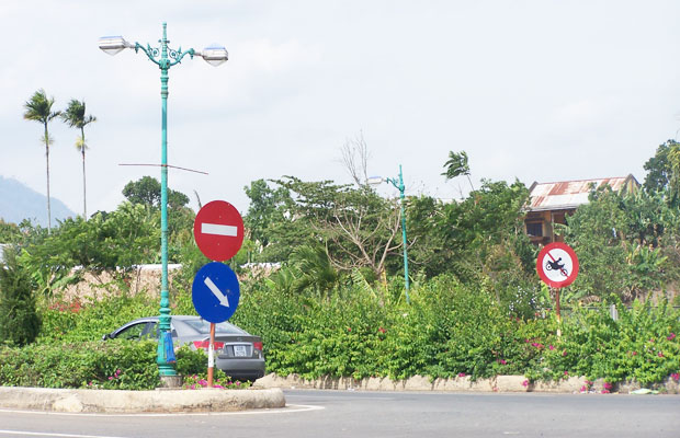 Những bất cập tại một nút giao thông