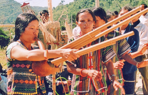 Văn hóa và vấn đề bảo tồn văn hóa các dân tộc thiểu số Tây Nguyên