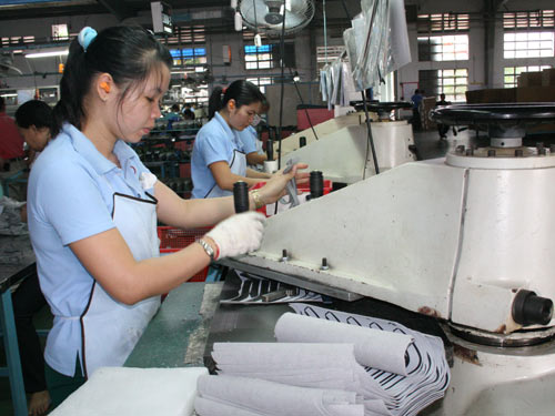 Từ 1/5/2012, mức lương tối thiểu chung là 1.050.000 đồng/tháng