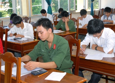 Thi vào các trường đại học quân đội được hưởng nhiều chính sách ưu tiên