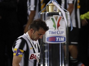 Thua Napoli, Juve lỡ cơ hội giành cú đúp danh hiệu