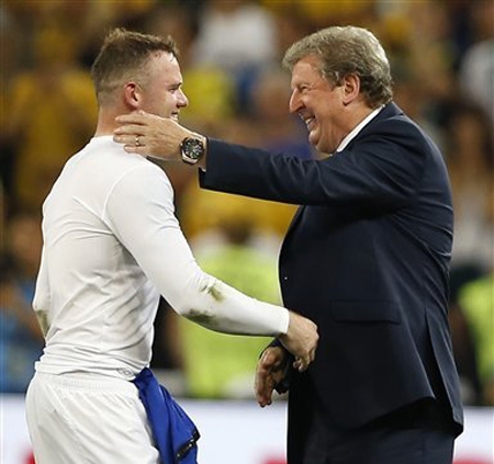 Rooney tỏa sáng đưa &quot;Tam sư&quot; vào tứ kết