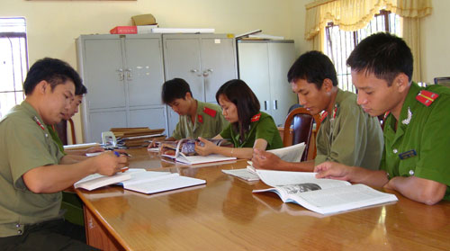 Lạc Dương thực hiện Nghị quyết TW 4 (khóa XI) gắn với học tập và làm theo tấm gương đạo đức Hồ Chí Minh