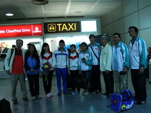 Đoàn vận động viên Việt Nam đến Anh dự Olympic