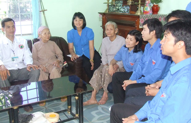 Về Ka Đô thăm Mẹ Việt Nam anh hùng Hồ Thị Đại