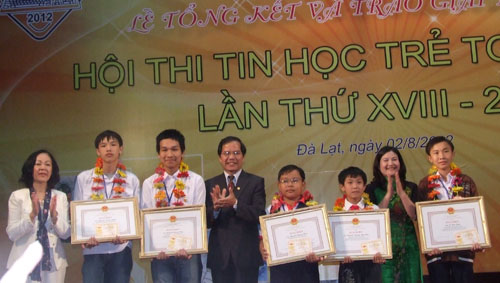Bế mạc Hội thi Tin học trẻ toàn quốc lần thứ 18