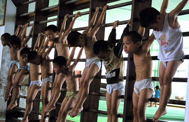 Một mục tiêu, hai cách làm