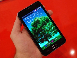 6 smartphone Android giá rẻ, cấu hình mạnh