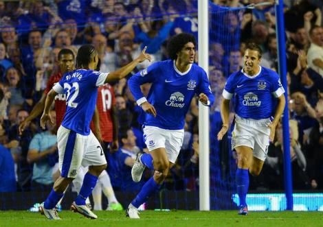 Fellaini lập công hạ Quỷ đỏ trong ngày khai màn Premier League