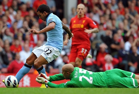 Sai lầm của hàng thủ khiến Liverpool phải nhận 2 bàn thua đáng tiếc