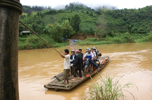 Chòng chành những chuyến đò ngang