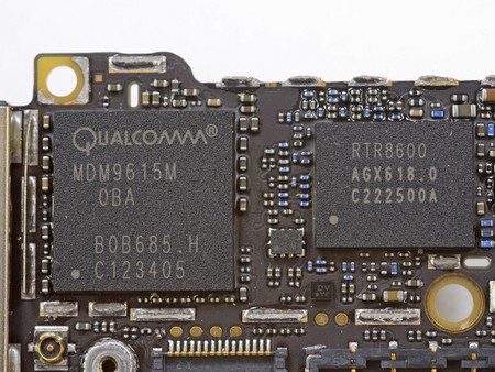 Chip 4G của Iphone 5 do Qualcom sản xuất. Ảnh: Ifixit.com