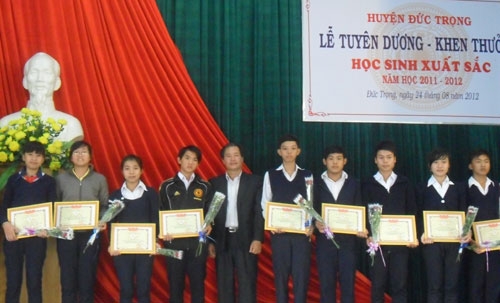 Tích cực xây dựng phong trào “Trường học thân thiện - học sinh tích cực”