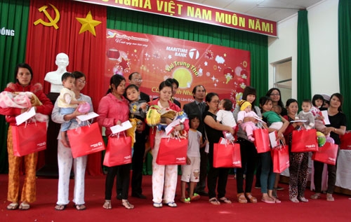 Đà Lạt: 100 triệu tiền quà Trung thu cho bệnh nhi nghèo