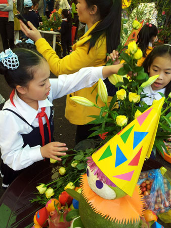 Tưng bừng vui hội trăng rằm 2012