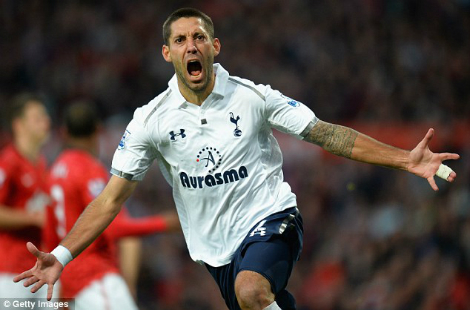 Clint Dempsey nâng tỉ số lên 3-1 cho Tottenham