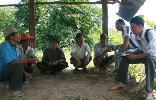 Bài 2: Khi nào luật đến tai dân